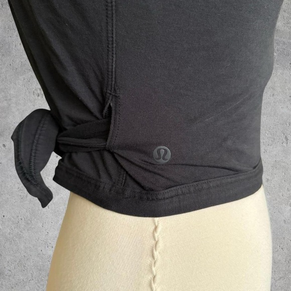 Cute Lululemon Black V-Neck Short Sleeve Adjustable Ties Wrap Top- S/M - Picture 2 of 5